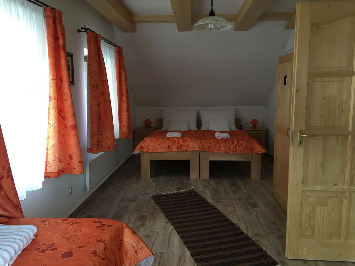Csipke Lovaspanzio Orfű Buitenkant foto